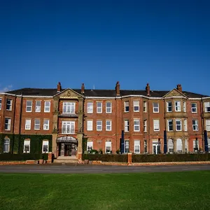 Hotel Clifton Arms